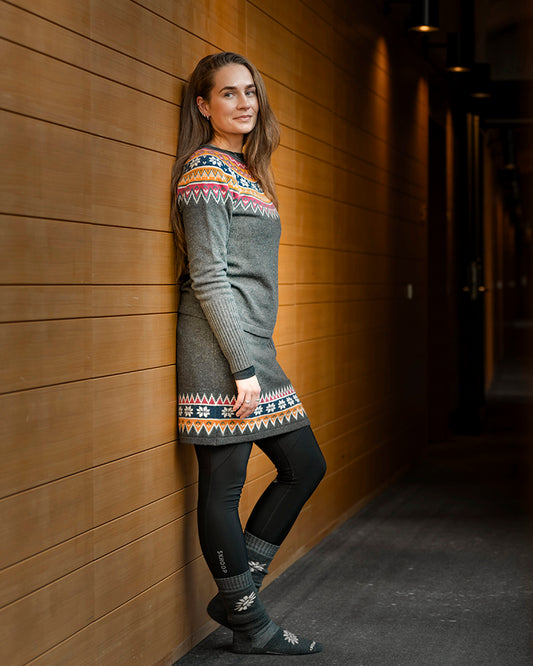 Scandinavian Knee Skirt